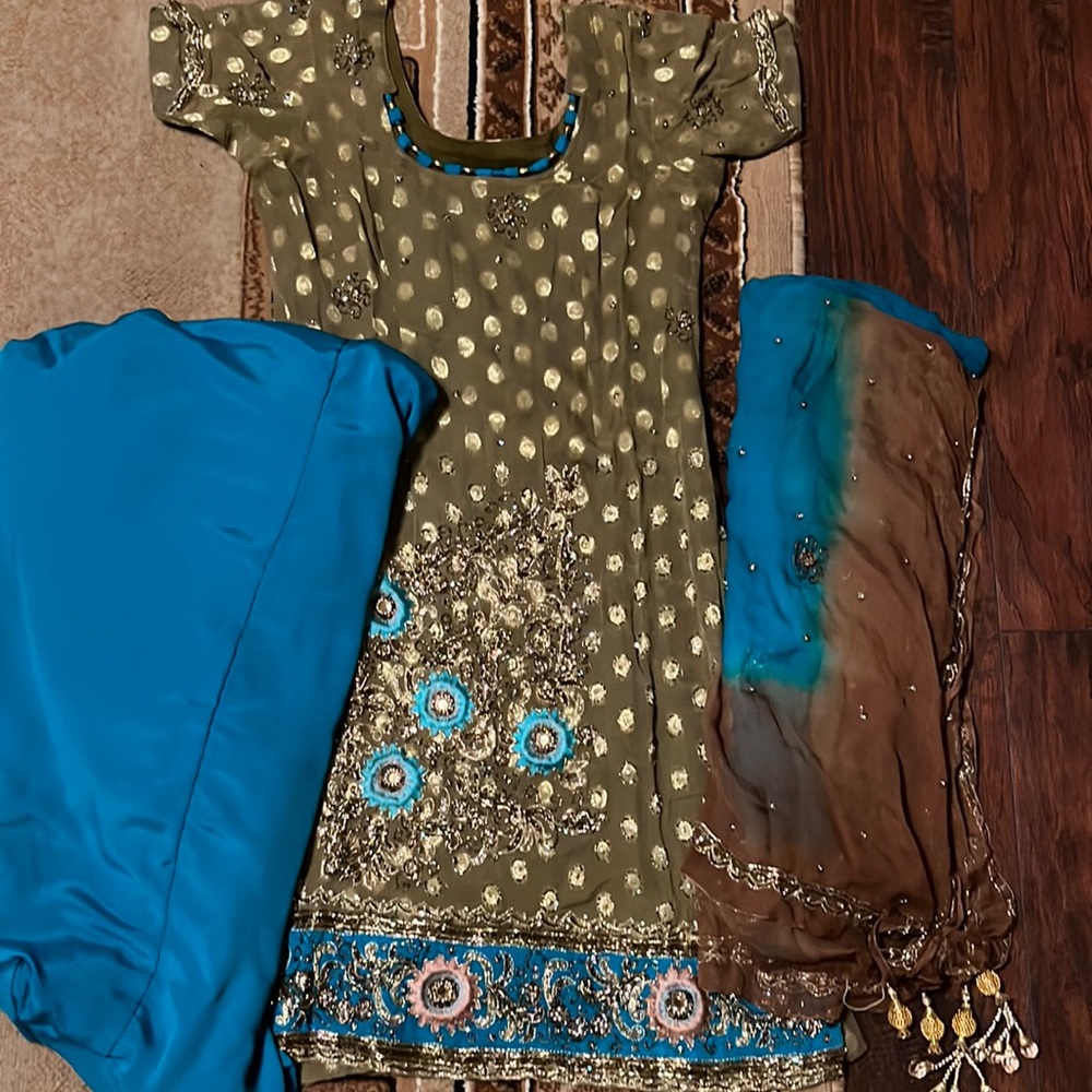 Readymade Indian Salwar Kameez